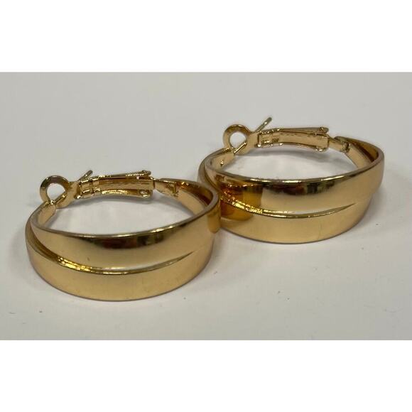 Gold Hinged Hoop Earrings. wa403 - Picture 1 of 3